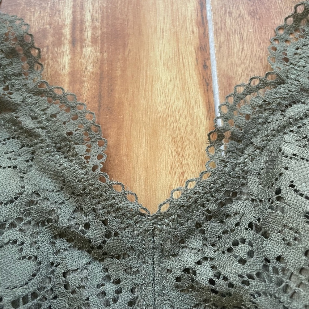 Aerie Wildflower Lace Padded Halter Bralette Size M - Picture 7 of 12